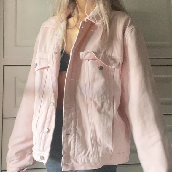 (SOLD) Brandy Melville Baby Pink Sherpa Lined Denim Jacket - Picture 4 of 4